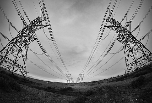 pylon wide angle 2 bw