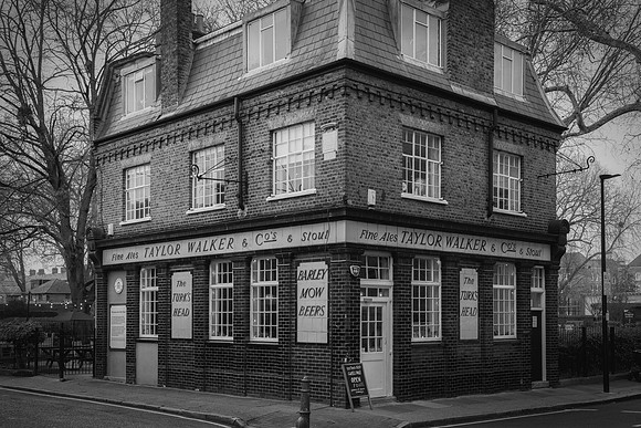 The Turk's Head pub Wapping