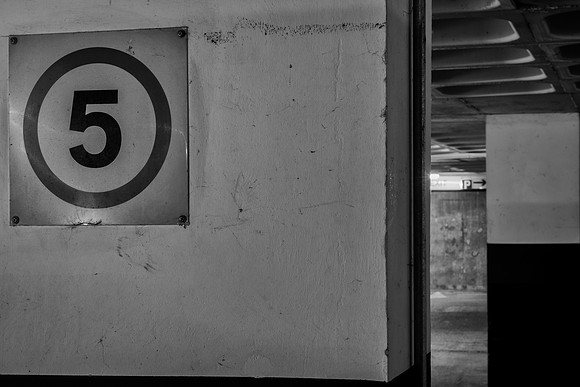 Minories 5 bw