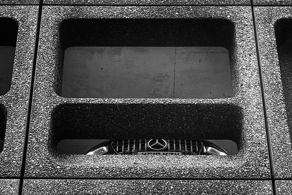 Minories Mercedes bw