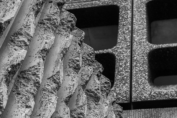 Minories rough and smooth bw