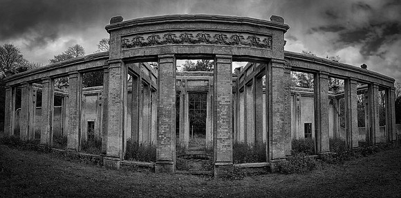 Panshanger orangery bw