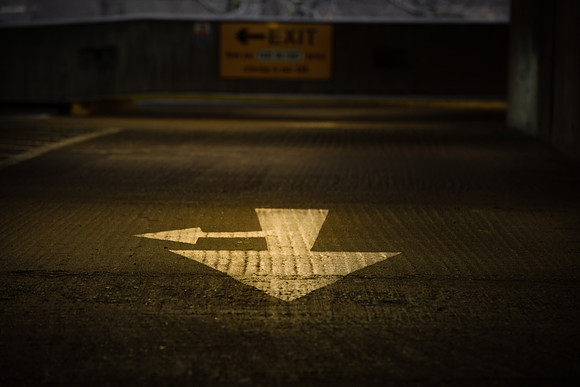 Minories direction arrows