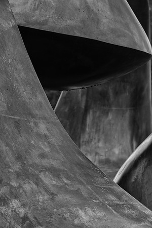 Henry Moore bw1