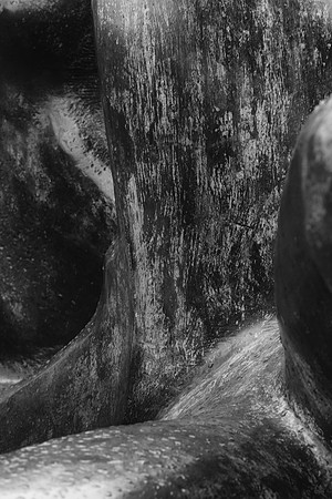 Henry Moore bw4