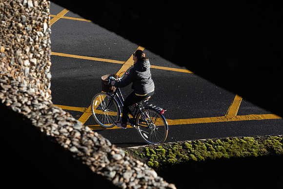 Bike through slit