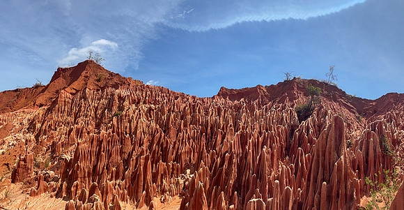 Red tsingy 3