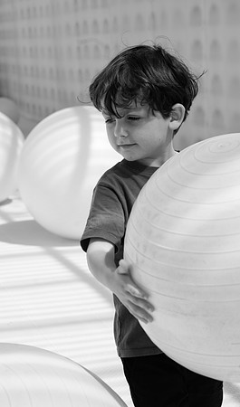 Felix ball BW