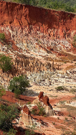 Red tsingy 1