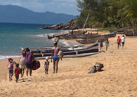 Eden Lodge family on beach