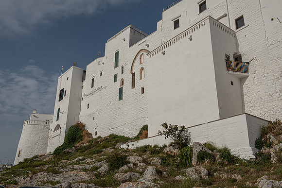 Ostuni walls